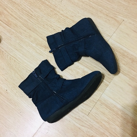 JEANS Ankle Boots - Picture 1 of 3